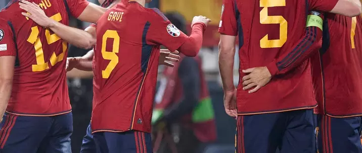 FB_INT_Spanien_jubel3_teaser.jpg